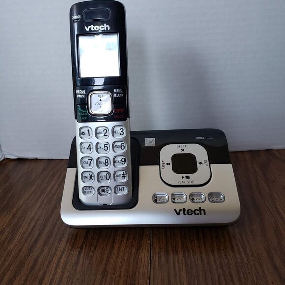 Vtech DECT 6.0 Cordless Handset Digital Answering System Caller ID CS6829 - Picture 4 of 12